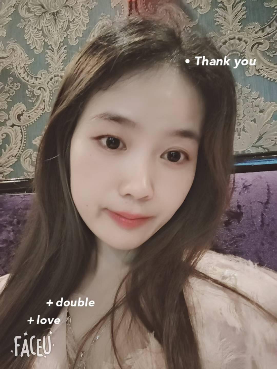 浦江漂亮的小月月